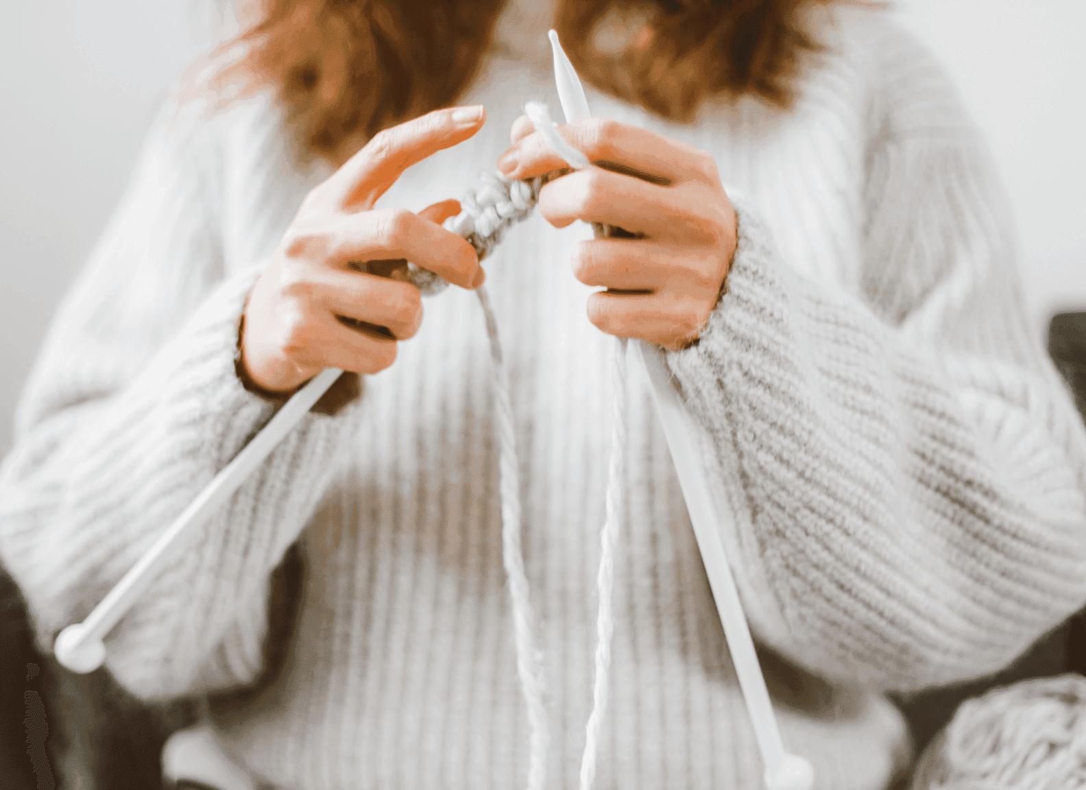 best knitting hashtags featured image