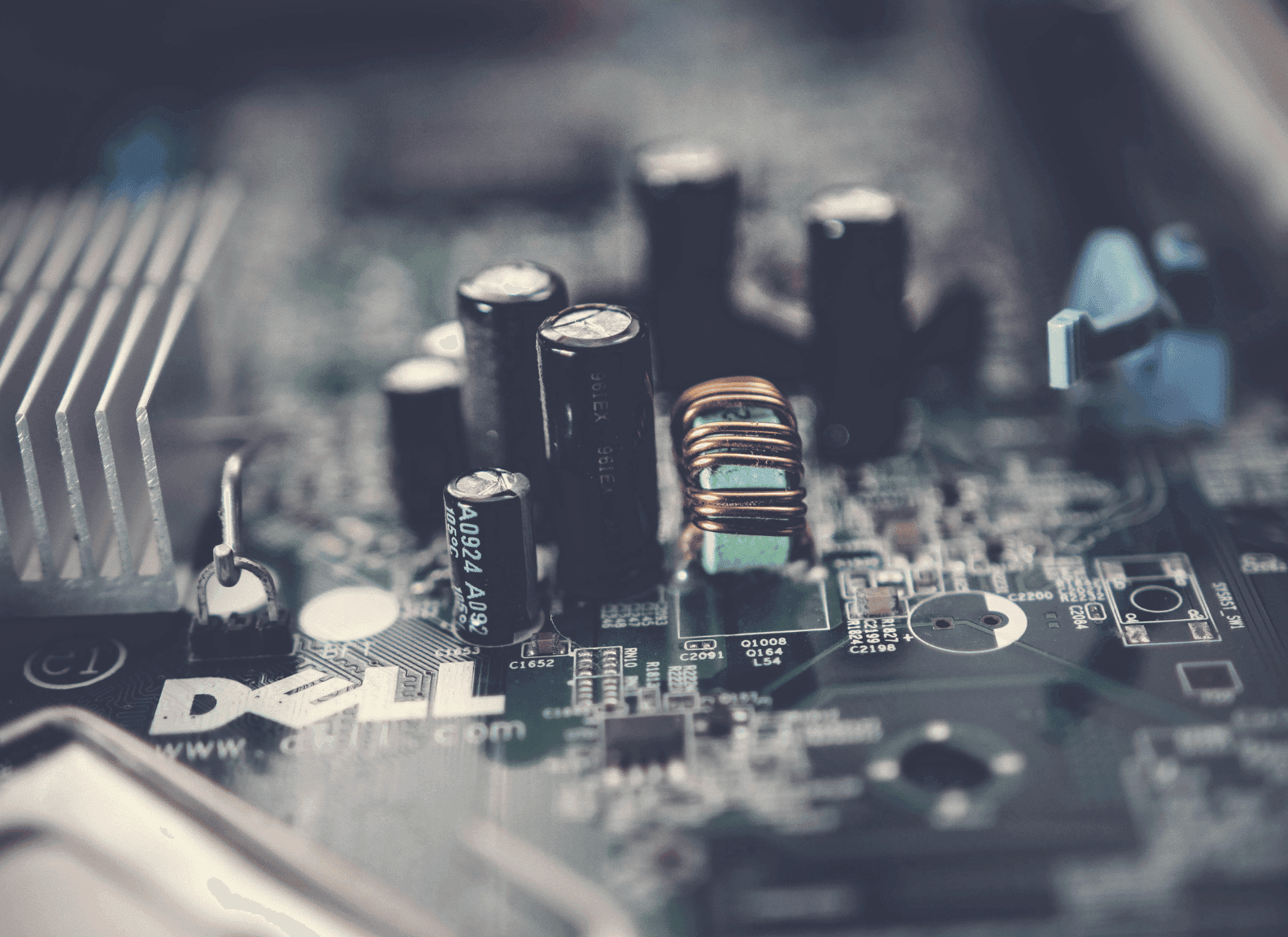 best tech hashtags featured image