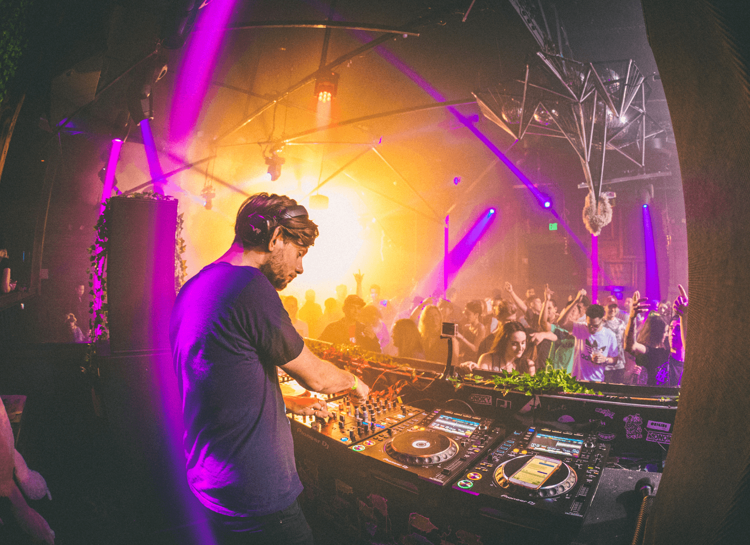best edm hashtags featured image