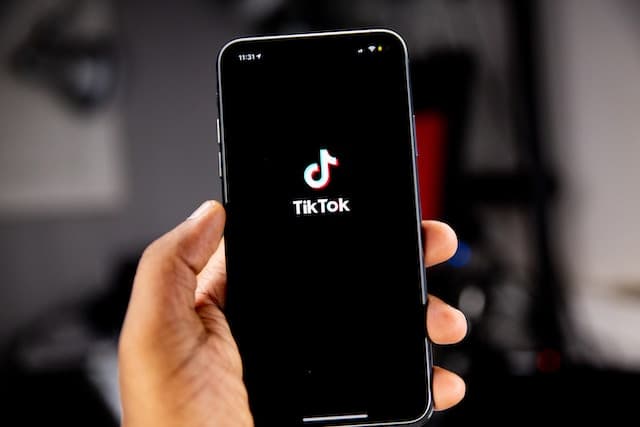 25 Hashtag Tips for Maximizing Your Reach on TikTok